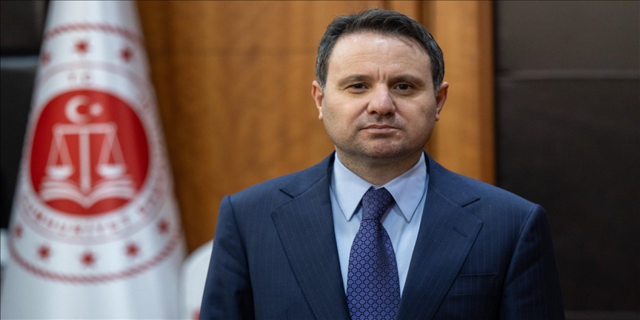 Adalet Bakanı Gürlek, Diyarbakır'da Ziyaretlerde Bulundu