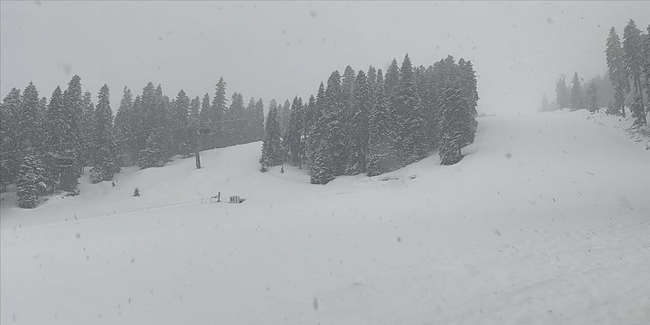 Ilgaz Dağı'nda Kar Yağışı Etkili Oluyor