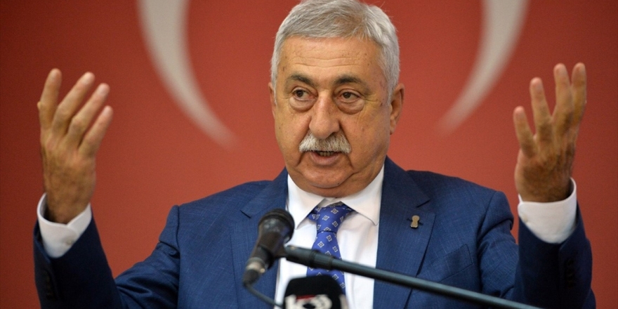 'Türkçe Tabela Kullananlara Vergi İndirimi İmkanı Getirilmeli'