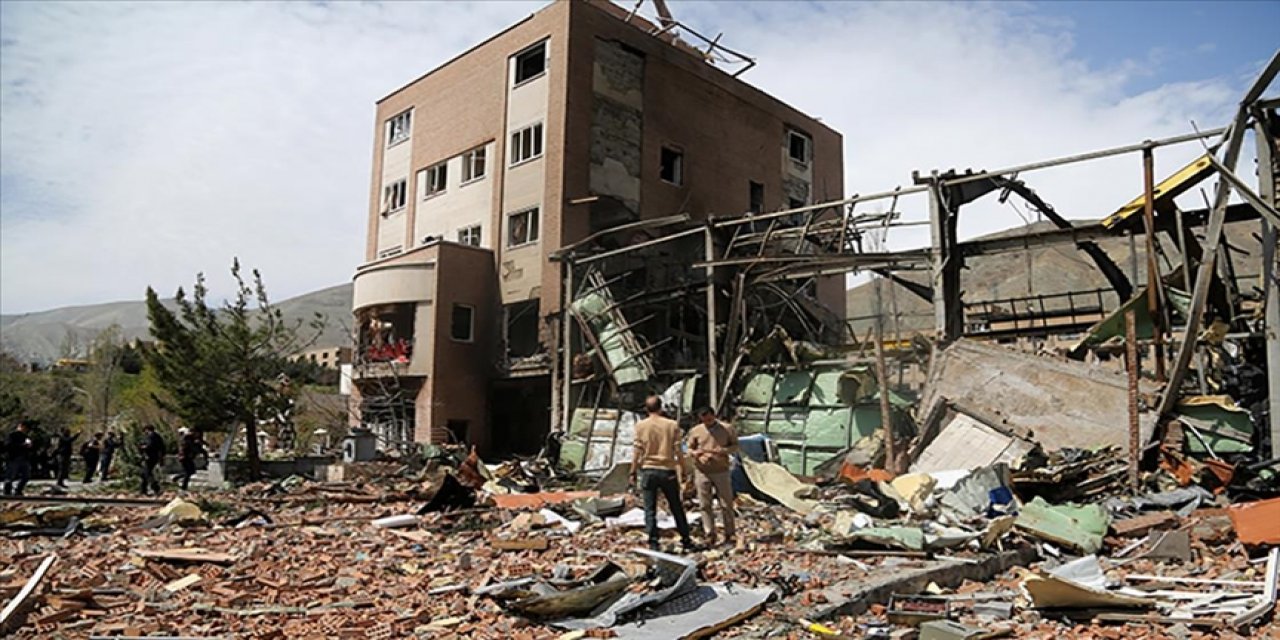 AA Ekibi, Dün ABD Ve İsrail’in Hedef Aldığı Tahran’daki Şehit Beheşti Üniversitesi'ndeki Yıkımı Görüntüledi