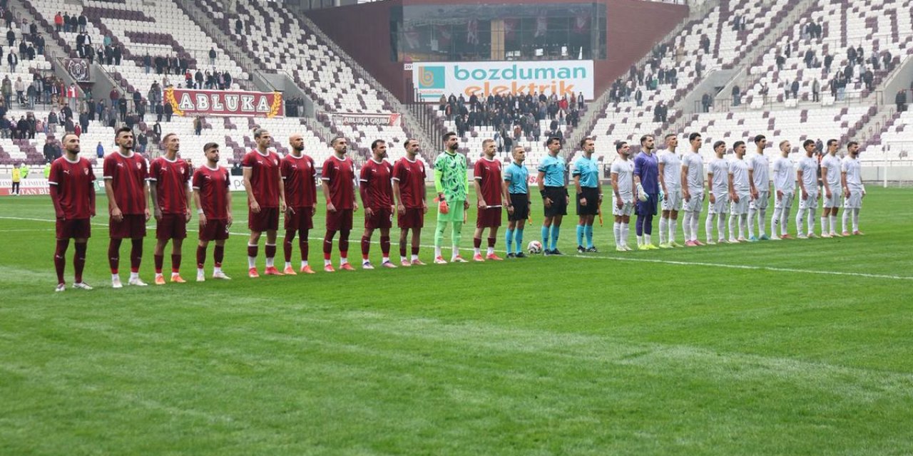Süper Lig'de De Mücadele Etmişti! 98 Yıllık Tarihi Kulüp Küme Düştü