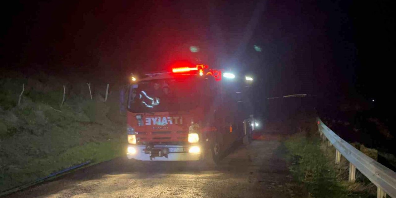 Sinop'ta Yangın Paniği: Fırtına Alevleri Söndürdü