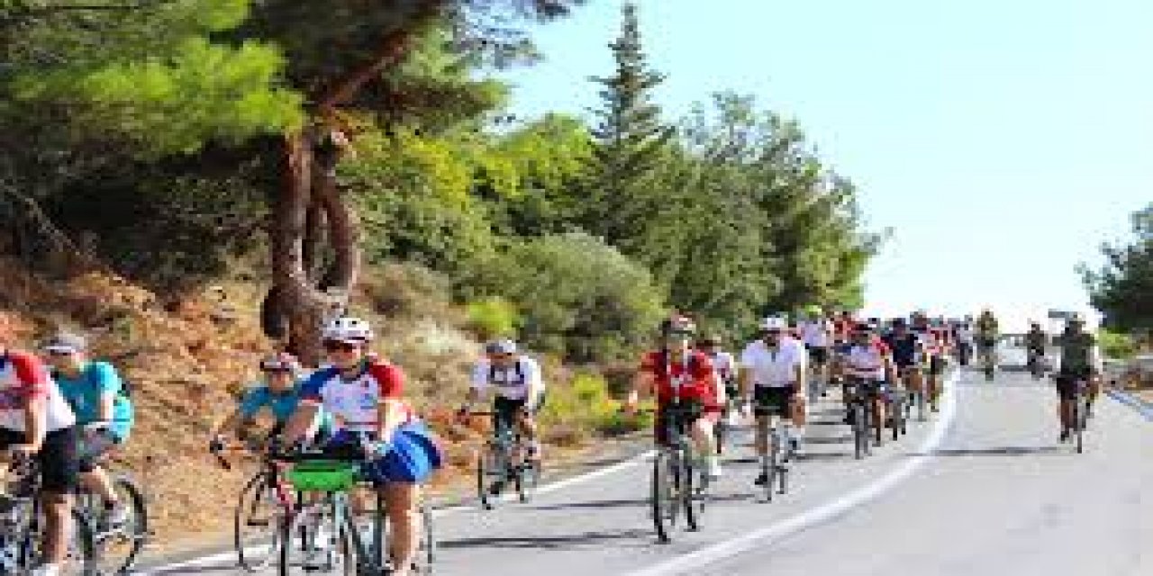 Gelibolu Yarımadası'nda 15. "Çanakkale Bisiklet Turu Şehitlere Saygı Sürüşü" Etkinliği Düzenlendi