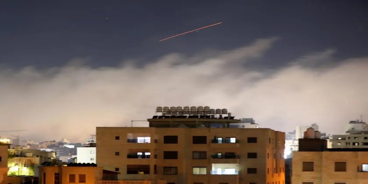 İran'ın Misillemesinin Ardından İsrail'in Kuzeyindeki Birçok Kentte Sirenler Çaldı