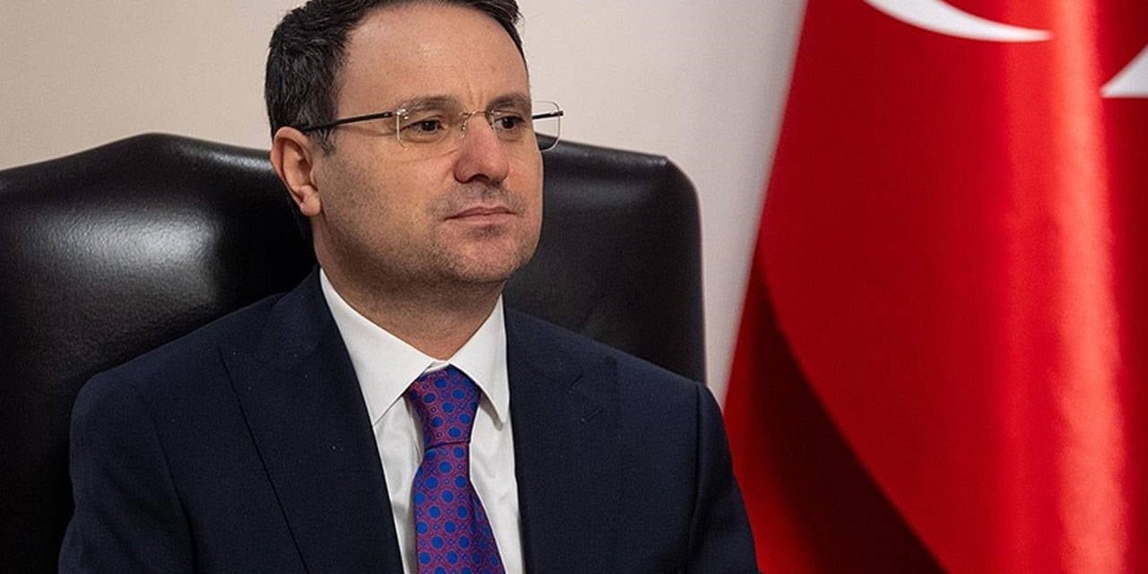 Bakan Gürlek; "Rabbim Mekânını Cennet, Makamını Âli Eylesin. Türk Polis Teşkilatının Ve Aziz Milletimizin Başı Sağ Olsun"