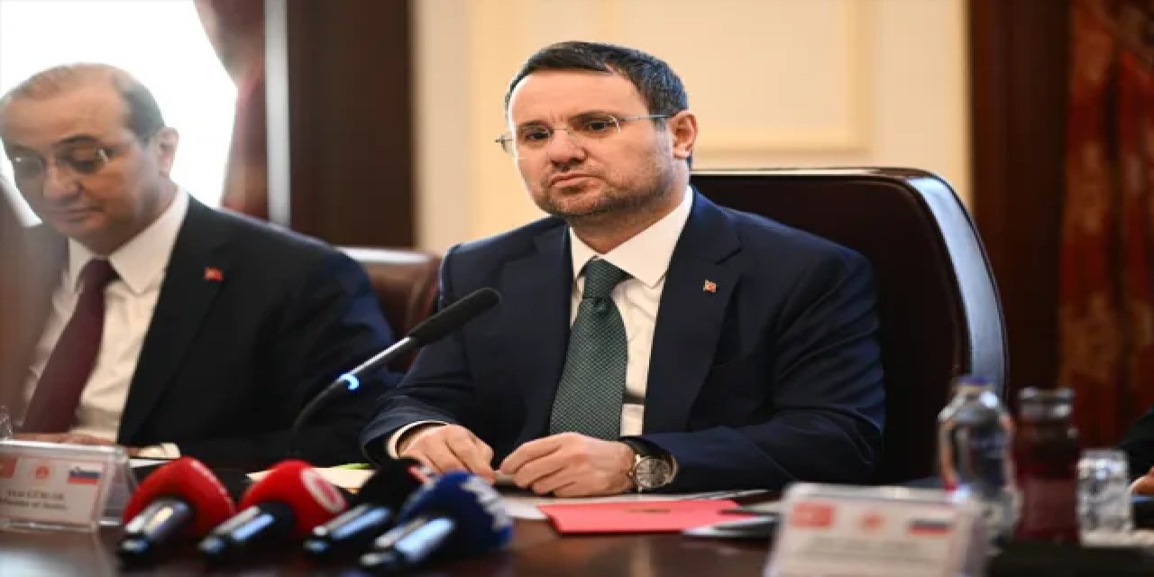 Adalet Bakanı Gürlek, Suça Sürüklenen Çocukların Mağdur Ettiği Ailelerle Bir Araya Geldi