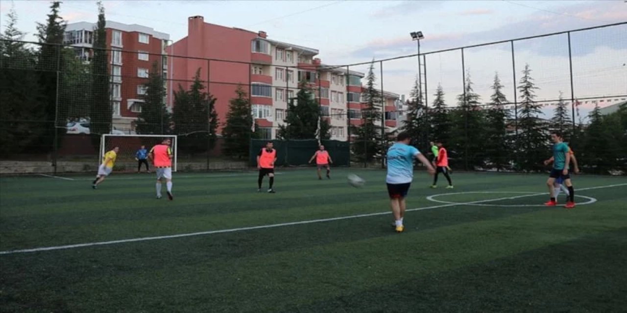 Uzmanlar Uyardı: Halı Saha Maçları Gizli Kalp Hastalıklarını Tetikliyebilir