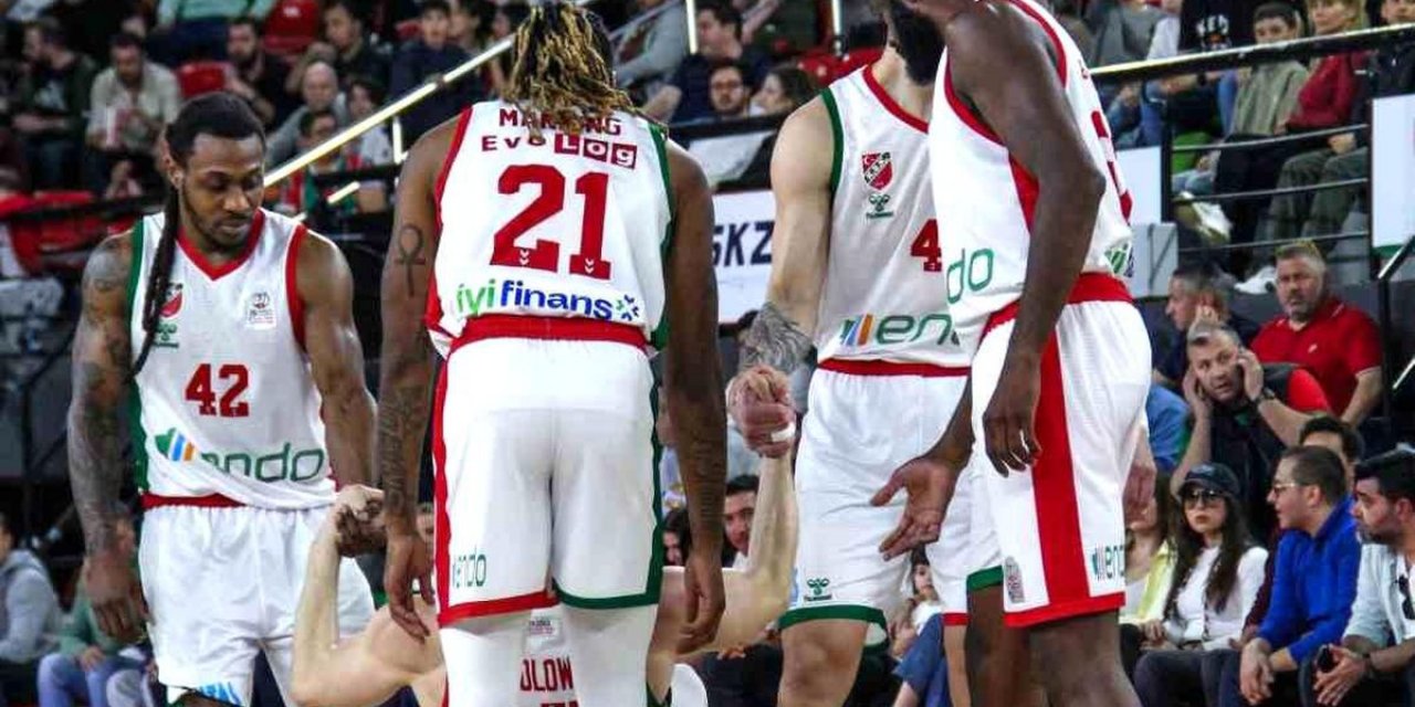 Karşıyaka, Beşiktaş  Basketbol Deplasmanında