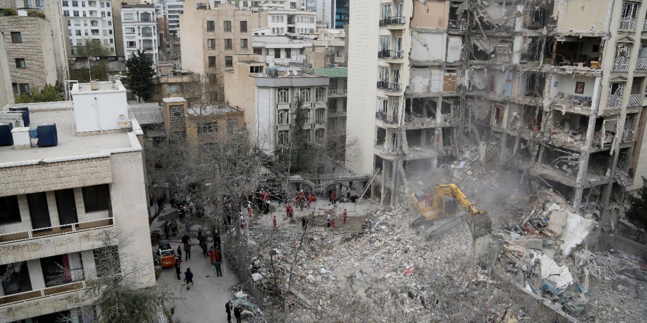 ABD-İsrail'in Tahran'a Saldırılarında 13 Kişi Hayatını Kaybetti