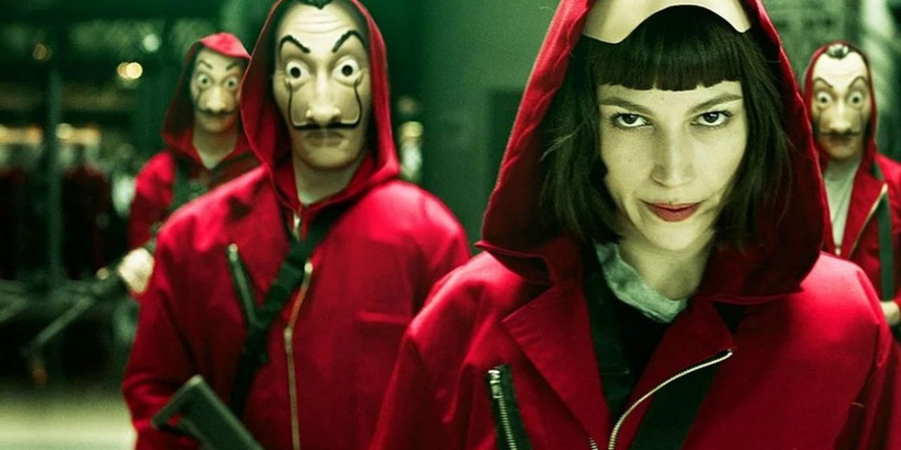 La Casa de Papel'in Tokyo'su Ursula Corbero'dan Annelik Pozu