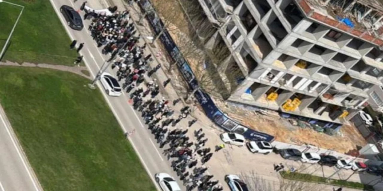 Mustafa Bozbey'e Destek Yürüyüşünde Katılım Sayısı Düşük Kaldı