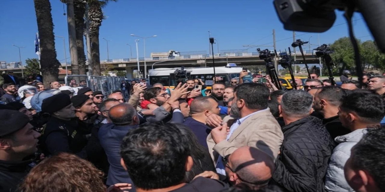 İzmir’de Vakıflar’a Devredilen Eski DGM Binalarının Tahliye Süreci Başladı