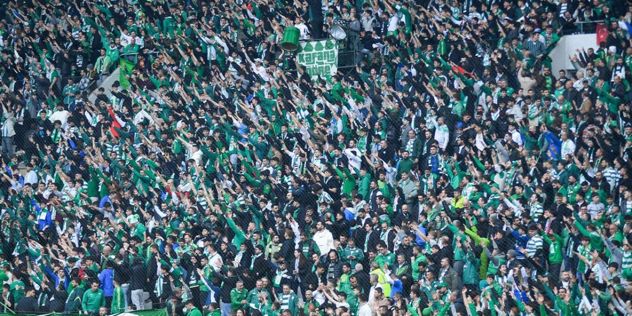 Şampiyonluğa Koşan Bursaspor Daha Büyük Bir Stada Geçiyor