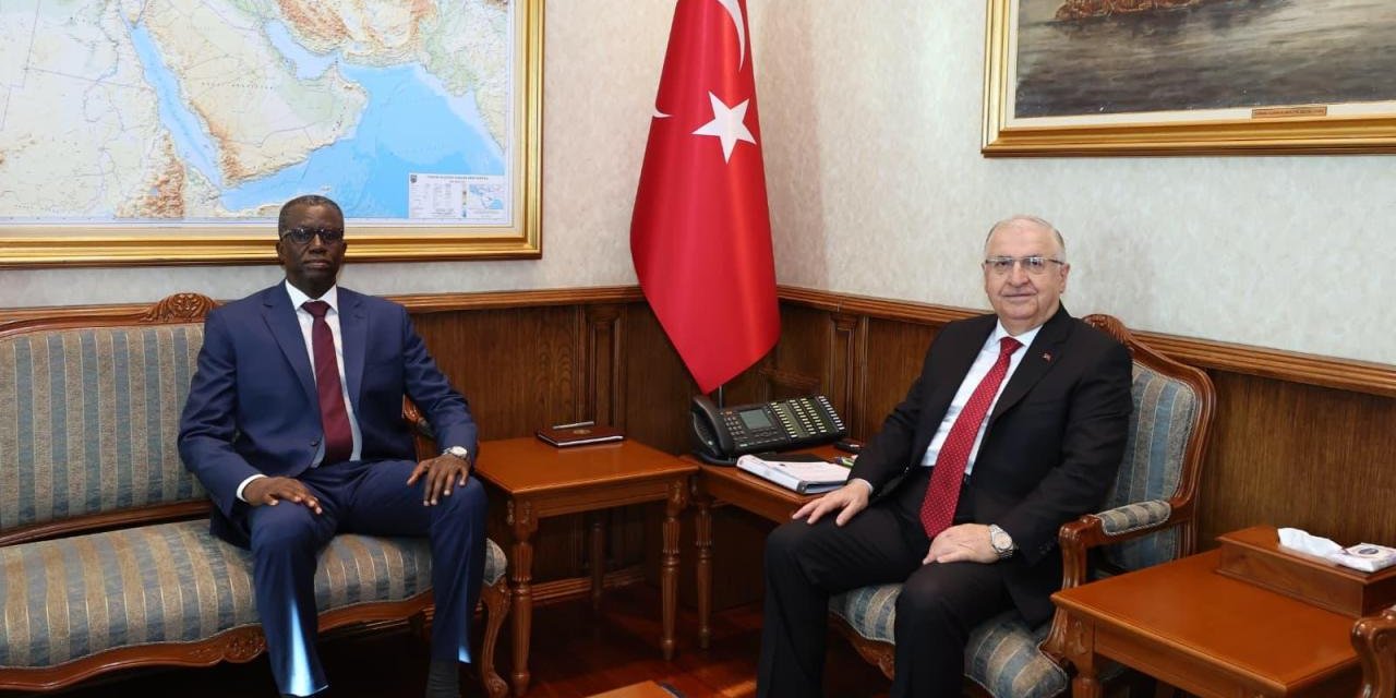 Bakan Güler, Nijer Savunma Bakanı Mody İle Görüştü