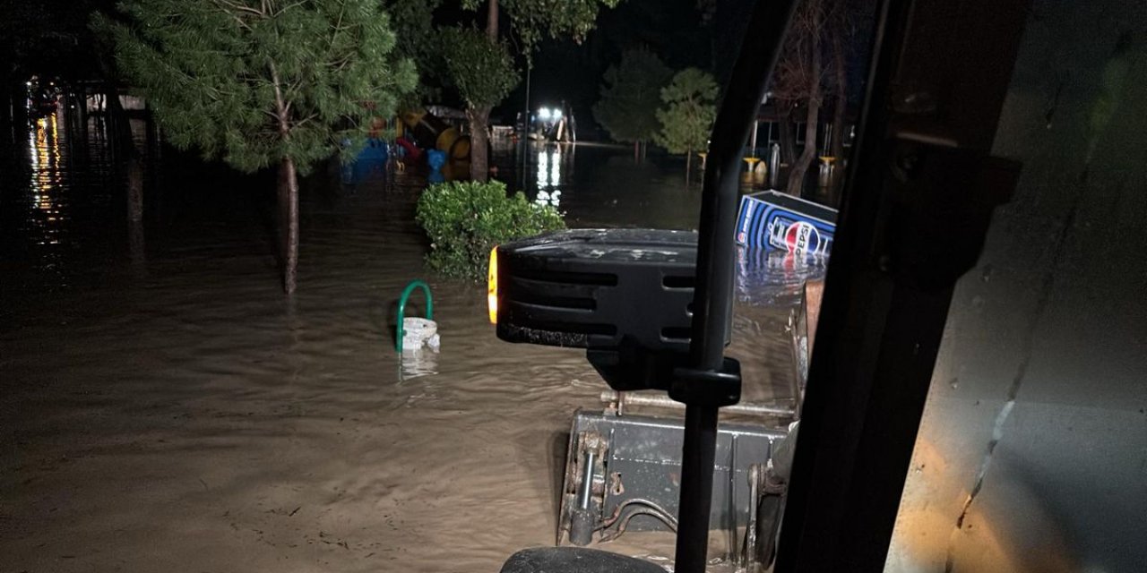 Osmaniye'de Sel Felaketi: İki Kişinin Cansız Bedenine Ulaşıldı