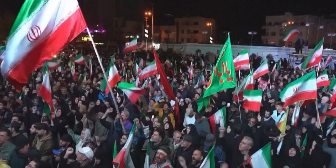 Ateşkes Sonrası Tahran'dan İlk Görüntü! Halk Kendini Sokağa Attı