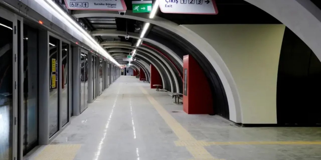 İstanbul'da Mecidiyeköy Metro İstasyonunda İntihar Girişimi!