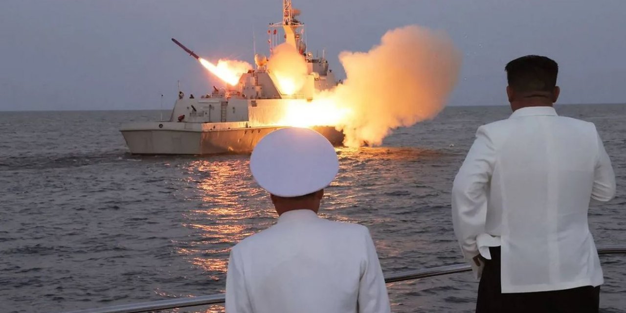 Dünya Rahat Bir Nefes Almaya Hazırlanırken Kim Jong-Un Füze Fırlattı