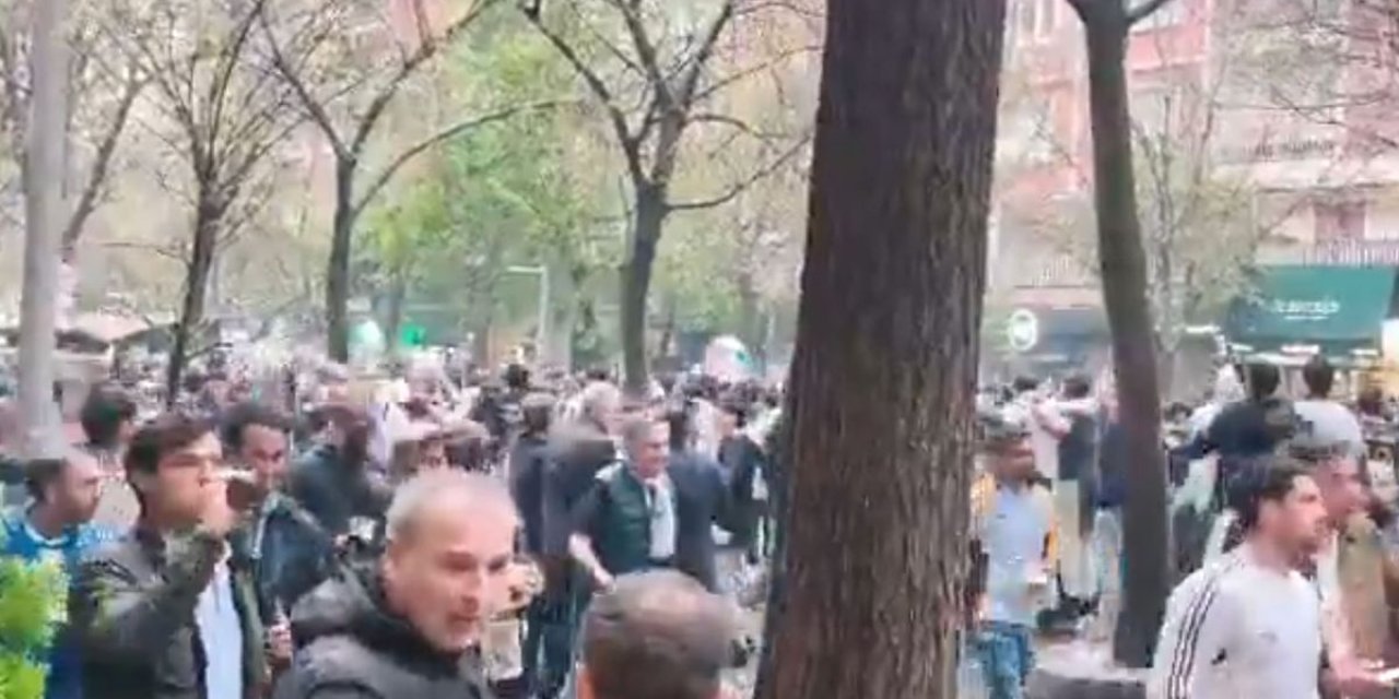 Bir Rezillik Daha! Dev Maç Öncesi Yine "Zıplamayan Müslümandır" Dediler