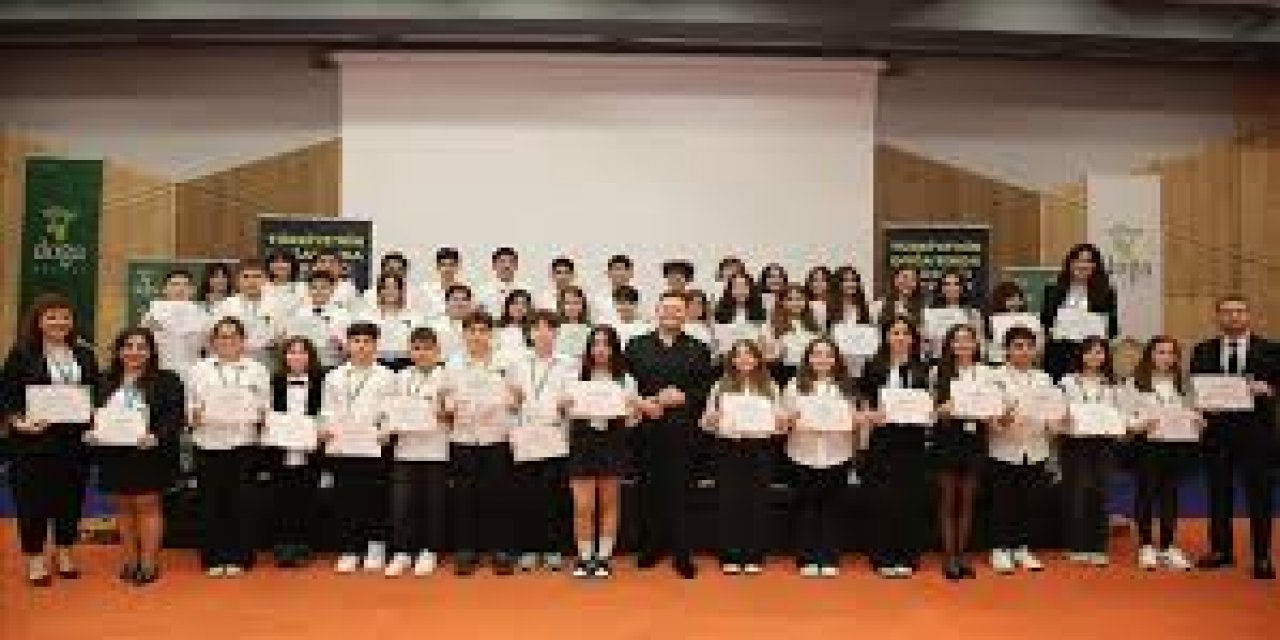 Doğa Koleji 8. Yaratıcı Yazarlık Festivali'ni Gerçekleştirdi