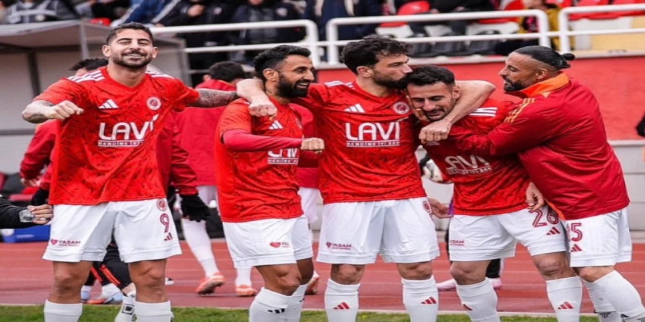 1. Lig'e Yükselen İlk Takım Batman Petrolspor Oldu