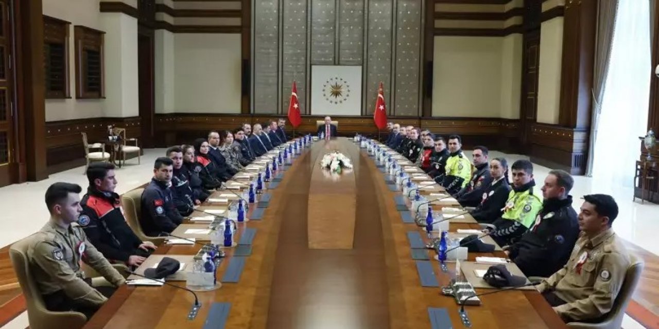 Cumhurbaşkanı Erdoğan, Polis Haftası’nda Bakan Çiftçi Ve Heyetini Kabul Etti