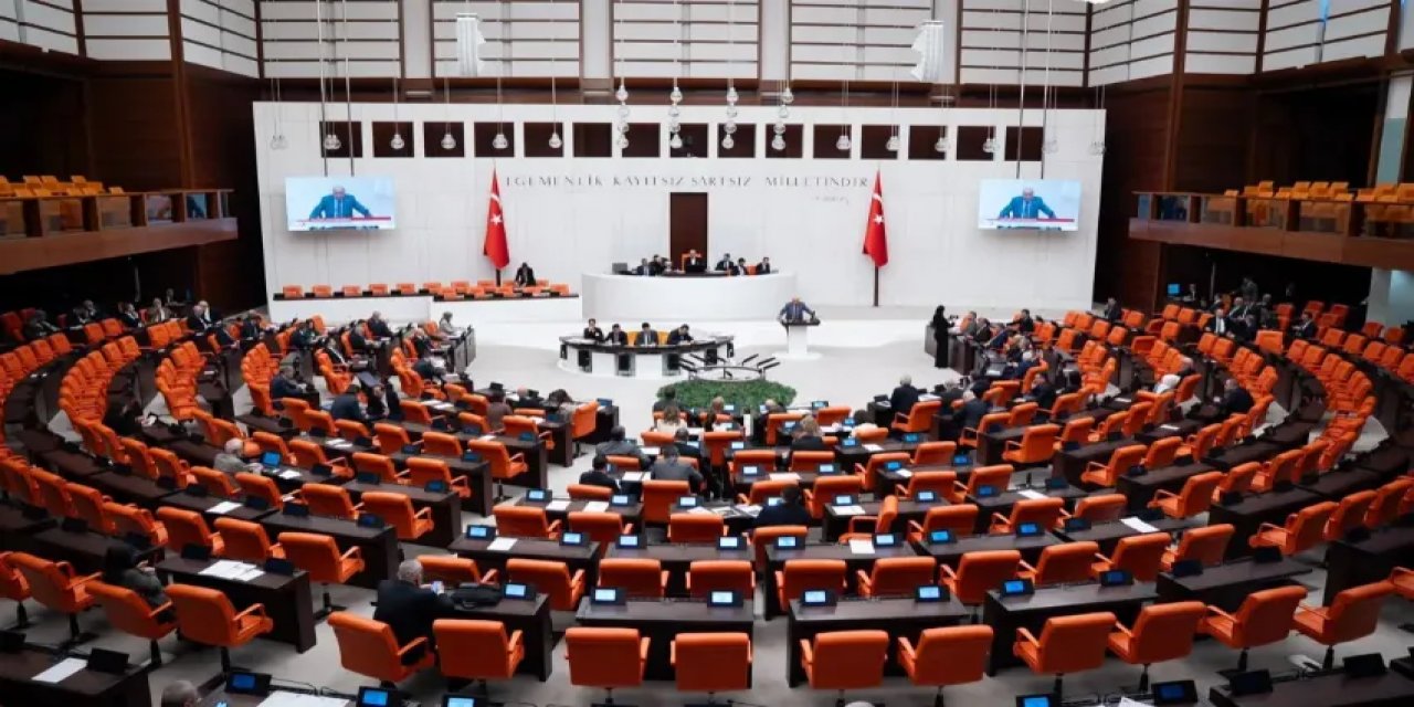 Sosyal Medyada 15 Yaş Sınırı: İlk 6 Madde Meclis'ten Geçti!