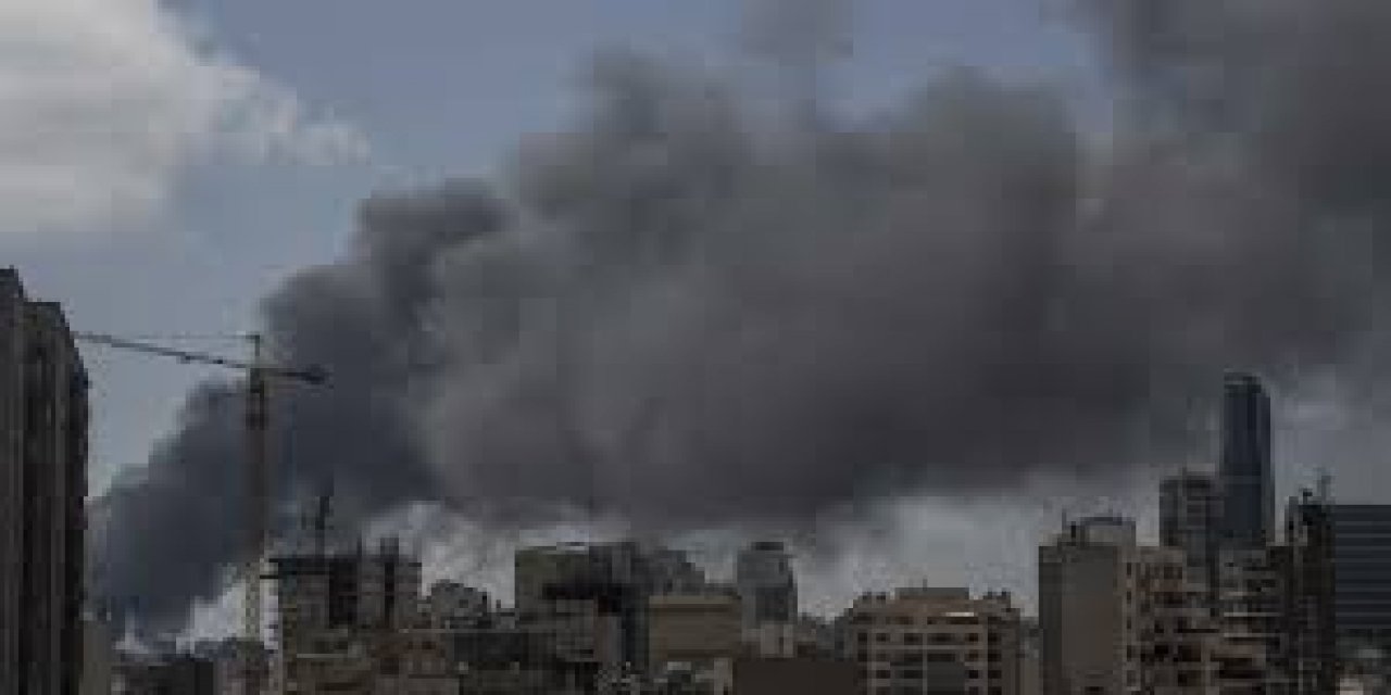 İsrail Ordusu Köprüleri Hedef Alarak Halkını Göçe Zorladığı Lübnan'ın Güneyini İzole Ediyor