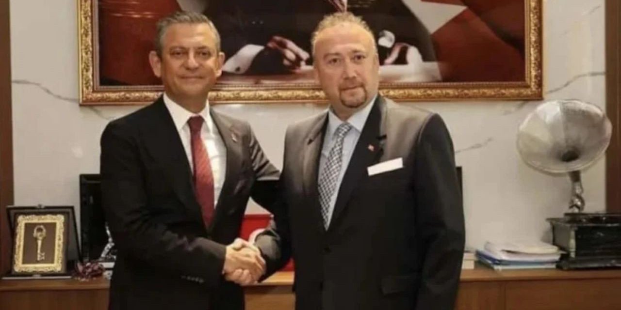 ​Özkan Yalım'dan Özgür Özel'e 'Her Şeyi Anlatırım' Tehdidi: "Ben İstifa Ediyorsam Özel De Edecek"