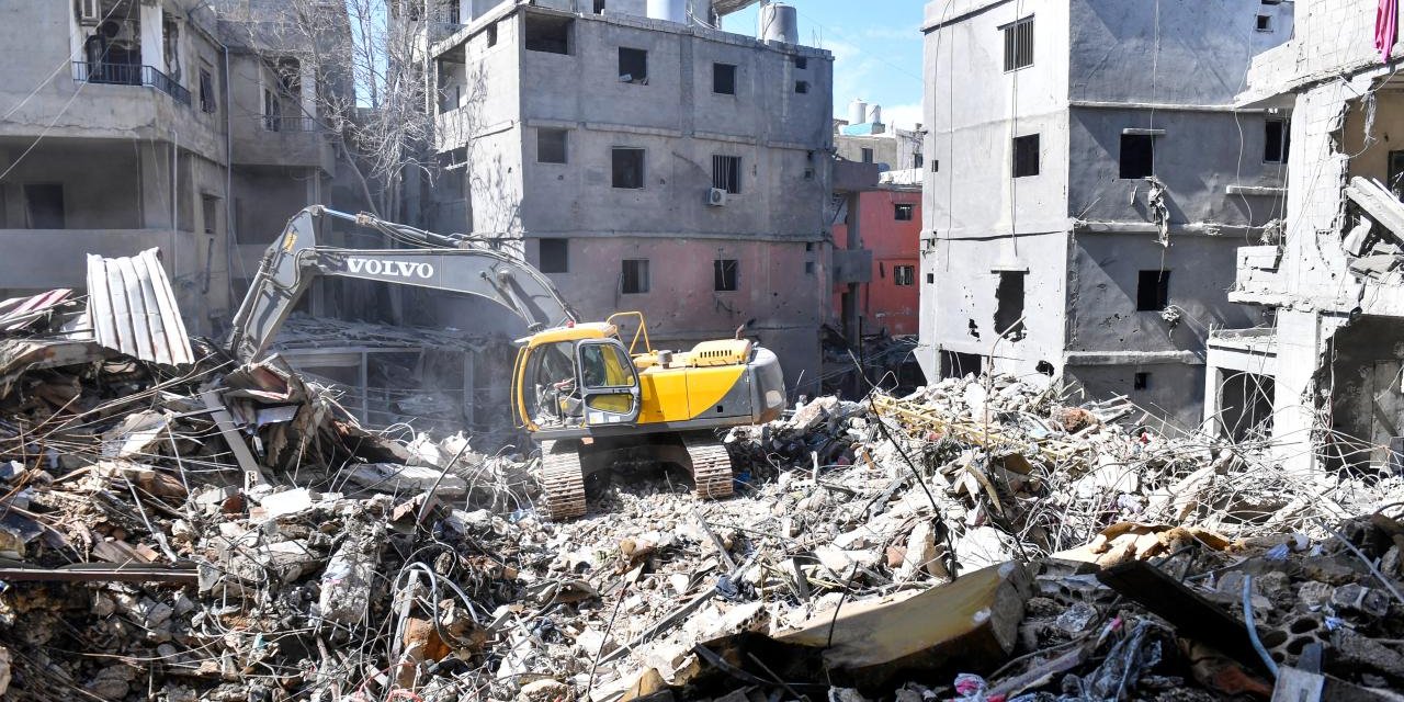 İşgalci İsrail, Lübnan'a Saldırılara Devam Edeceklerini Duyurdu