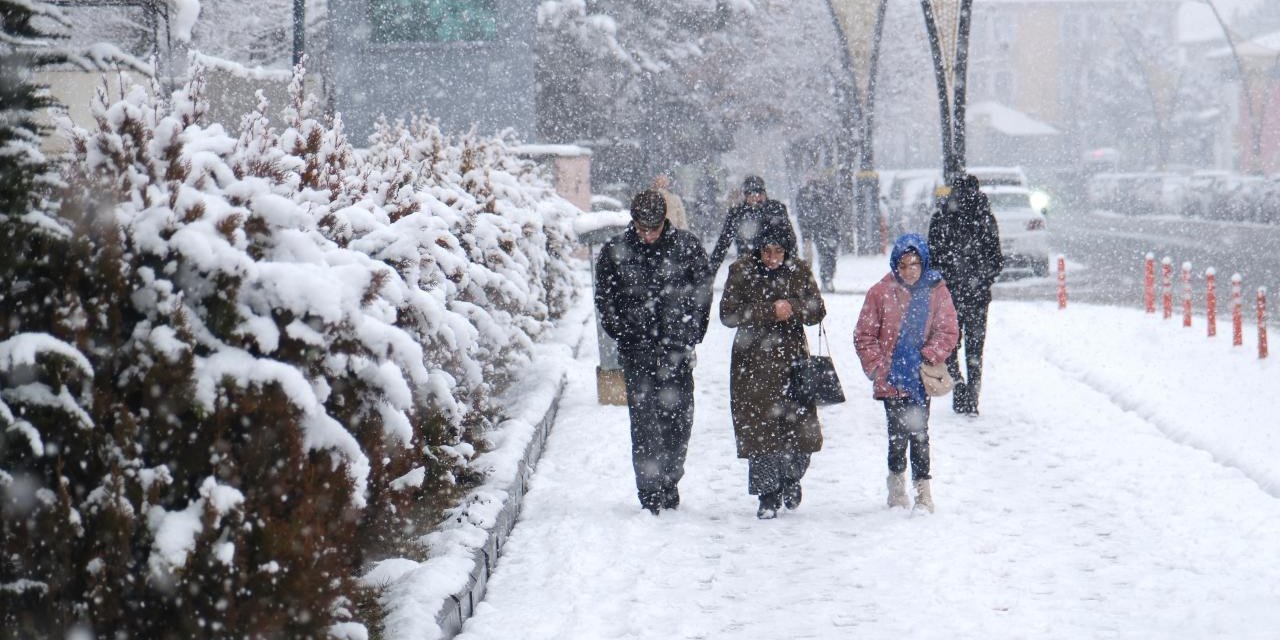 14 İl İçin "Sarı" Uyarı: Kuvvetli Yağışa Dikkat