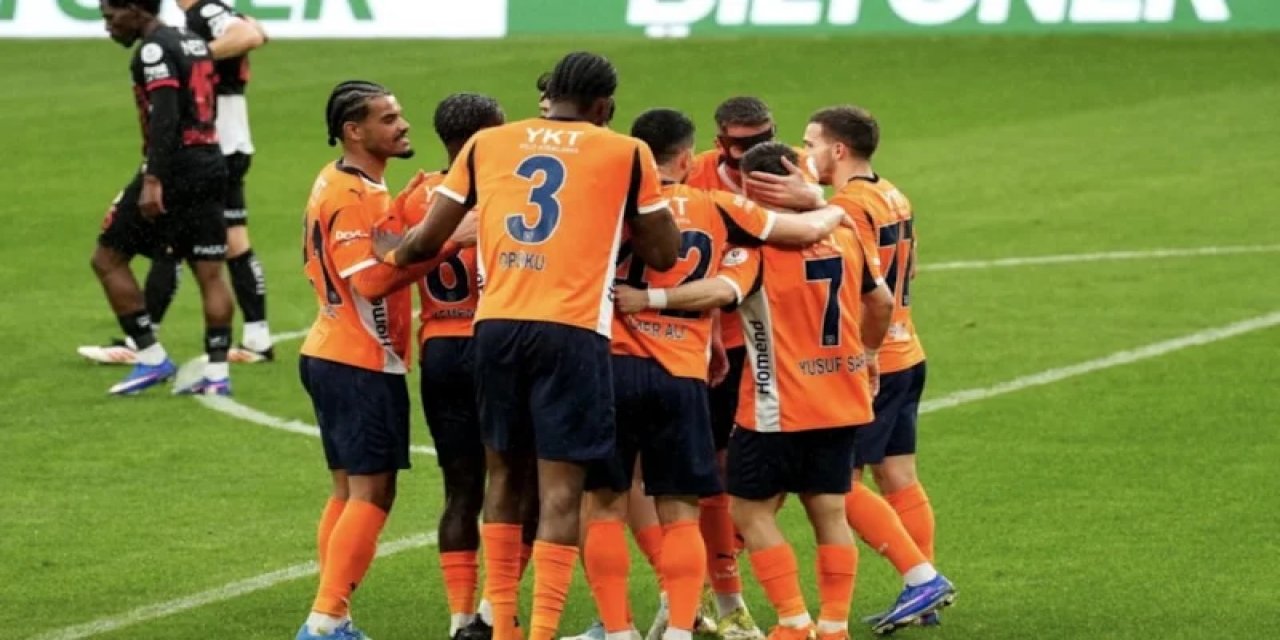 Başakşehir, 3 Puanı 3 Golle Aldı: Volkan Demirel Galibiyete Hasret Kaldı!