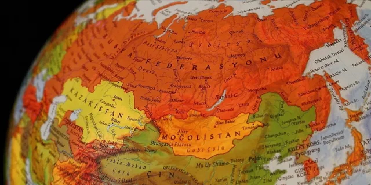 AB, Venedik Bienali'ne Rusya'nın Katılımına İzin Veren Vakfın Fonlarını Durdurma Sürecini Başlattı