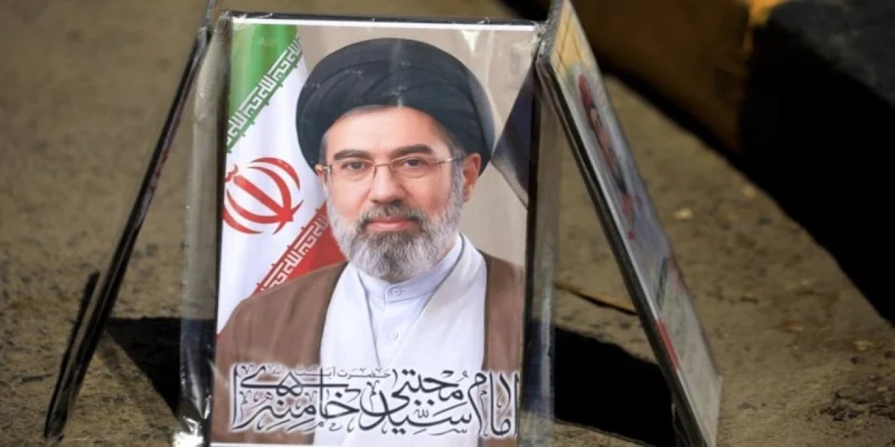 Reuters: Hamaney’in Yüzü Saldırıda Ağır Yaralandı