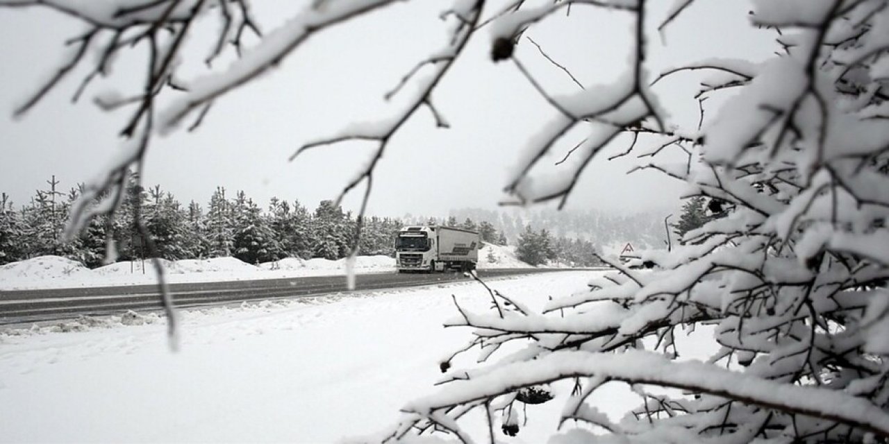 Erzurum, Kars ve Ardahan'da Kar Yağışı Ve Soğuk Hava Etkili Oluyor
