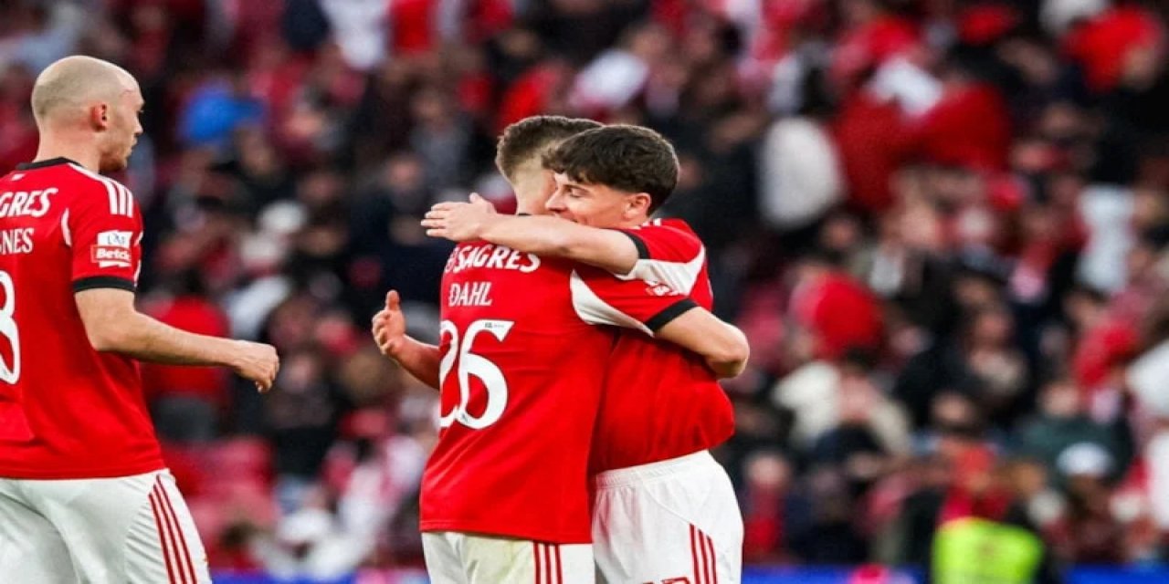 Benfica, Nacional'i Sahasında Yendi