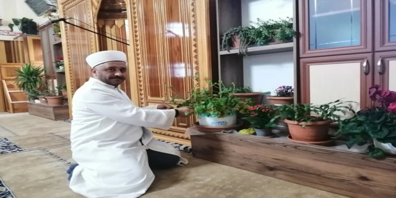 Din Görevlisinin Adına Sahte Hesap Açıp Hurafe Sattılar: 2 Bin 500 Liralık Muska Tuzağı