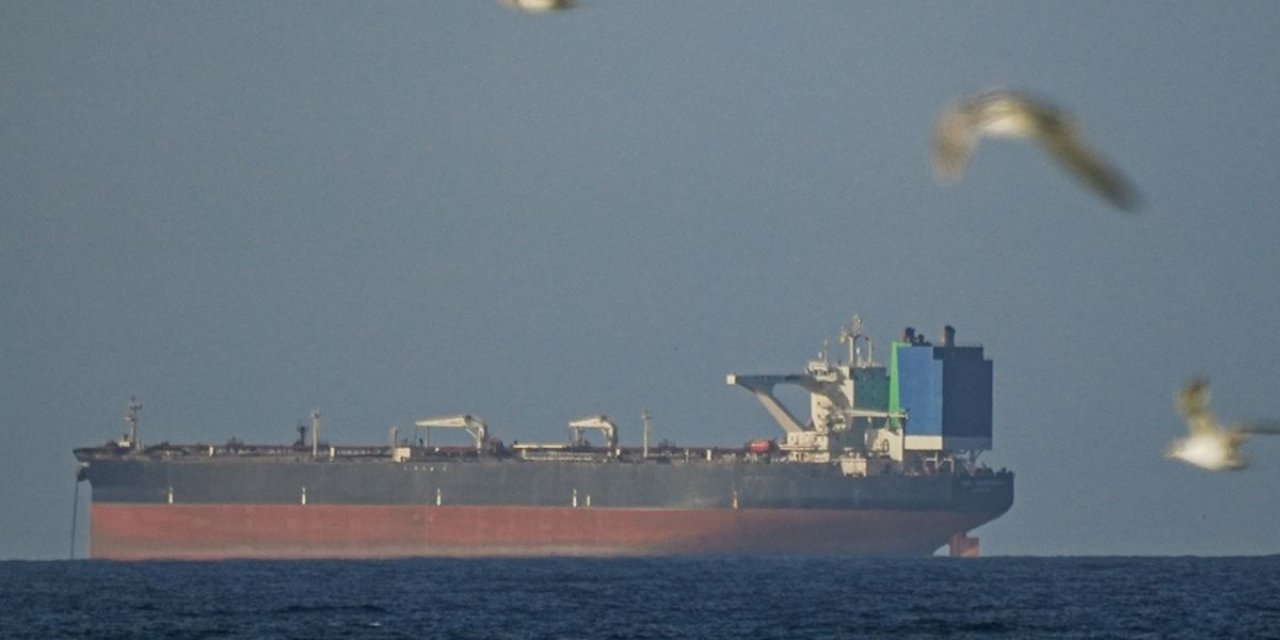 ABD Ablukasını Tanımadı! Çin Gemisi Hürmüz Boğazı'ndan Geçti