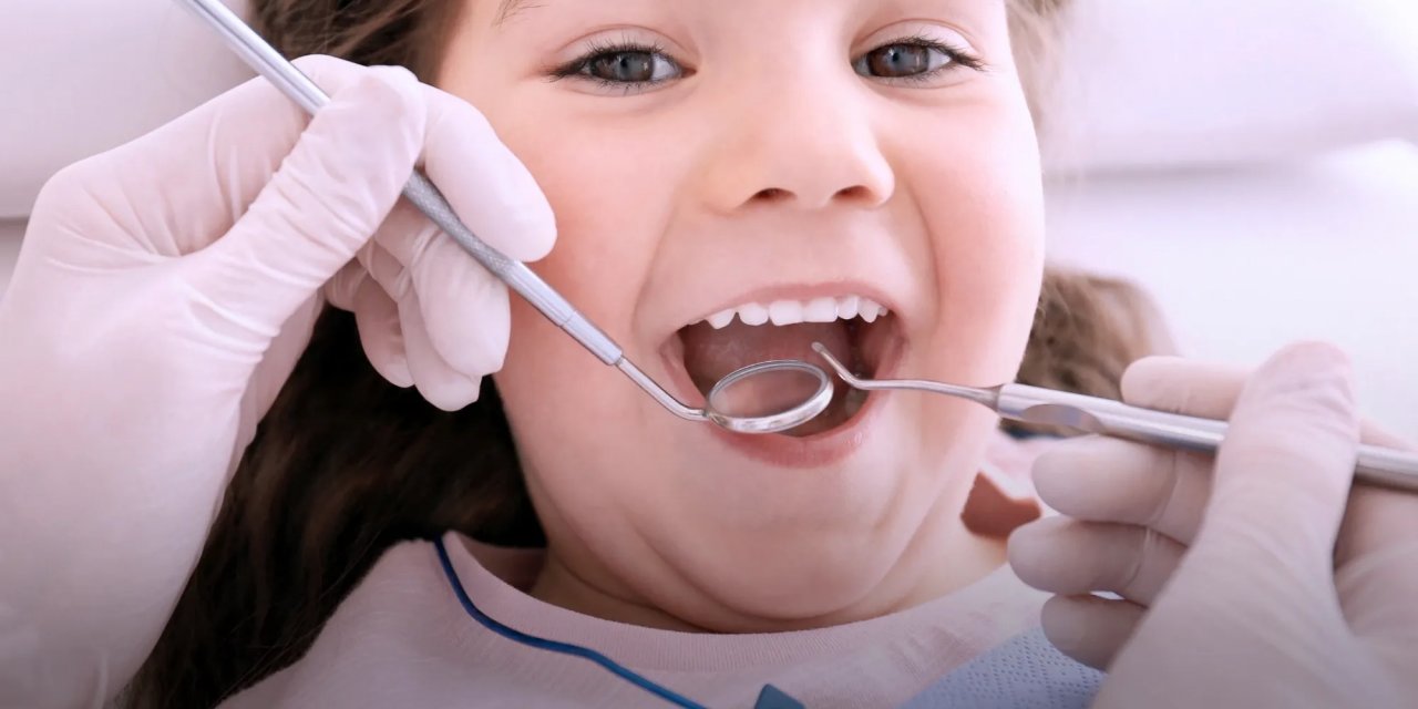 Çocuklarda İhmal Edilen İlk Azı Dişleri Kalıcı Olarak Kaybedilebiliyor