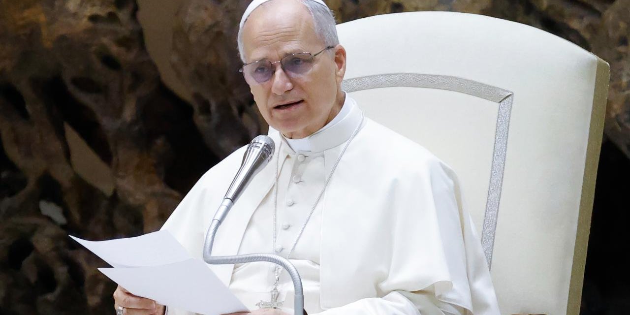 Trump ile Papa Arasındaki İran Atışması Devam Ediyor