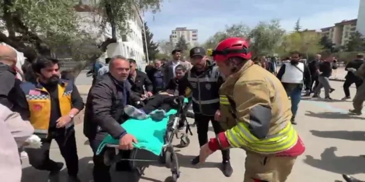 Kahramanmaraş Valisi Duyurdu: "Okula Silahlı Saldırıda 4 Kişi Hayatını Kaybetti"