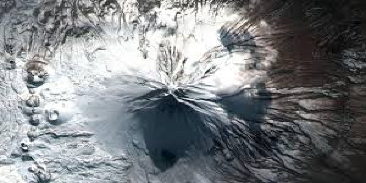 MSB, Ağrı Dağı'nın Göktürk-2b Uydusuyla Çekilen Fotoğrafını Paylaştı