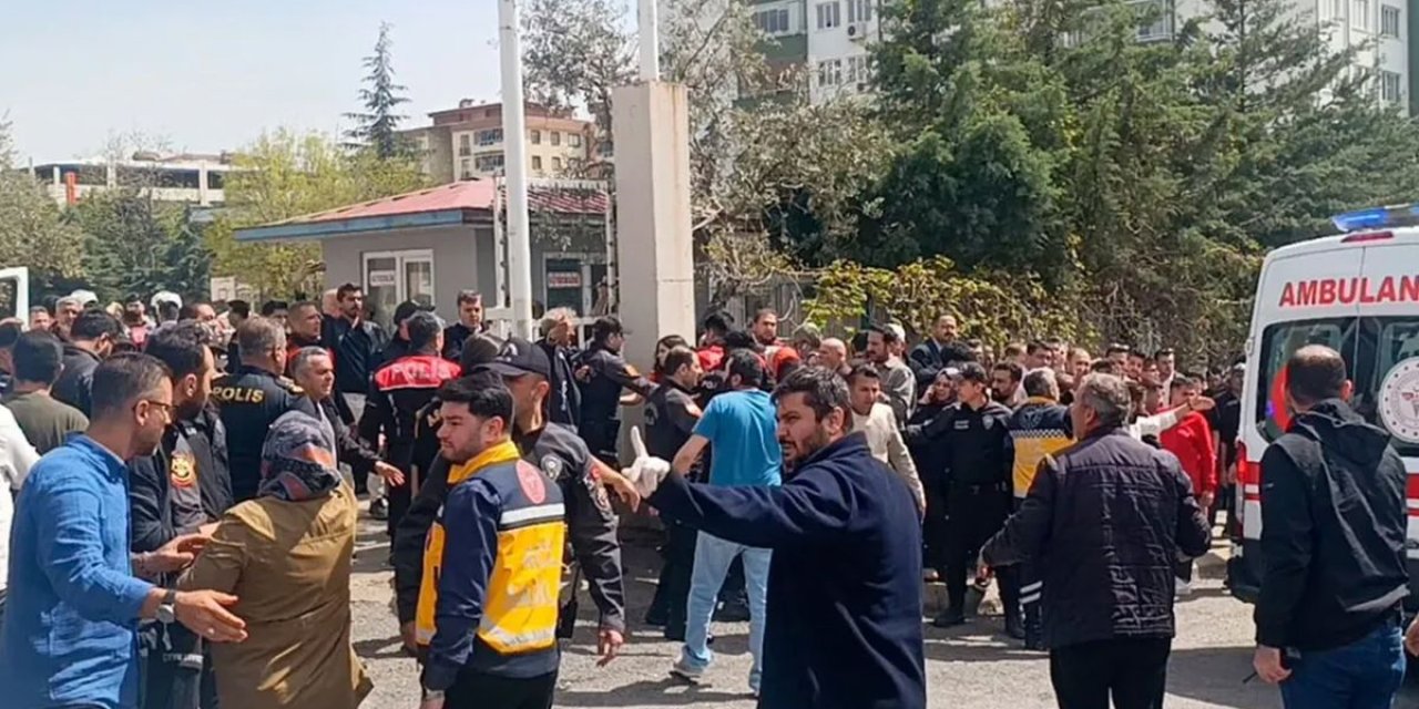 100 Bin Üyeli Terör Yuvası! Okul Saldırıları Sonrası Peş Peşe Tehditler