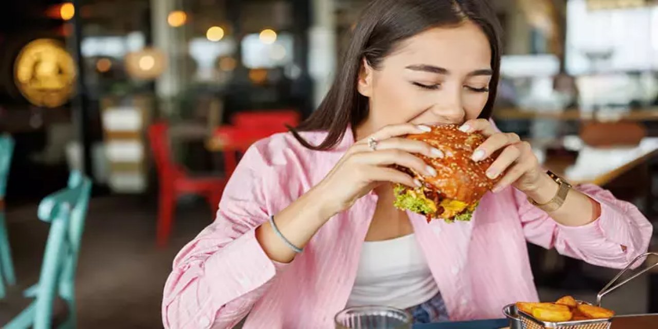 Dışarıdan Yemek Yeme Alışkanlığı Kalp ve Damar Sağlığını Riske Atıyor