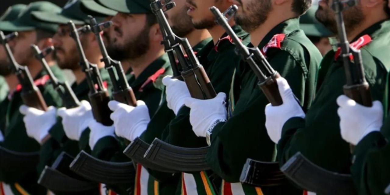 İran, ABD-İsrail'in Ateşkesi İhlal Edecek Her Türlü Saldırganlığına "Yıkıcı" Karşılık Vereceğini Açıkladı