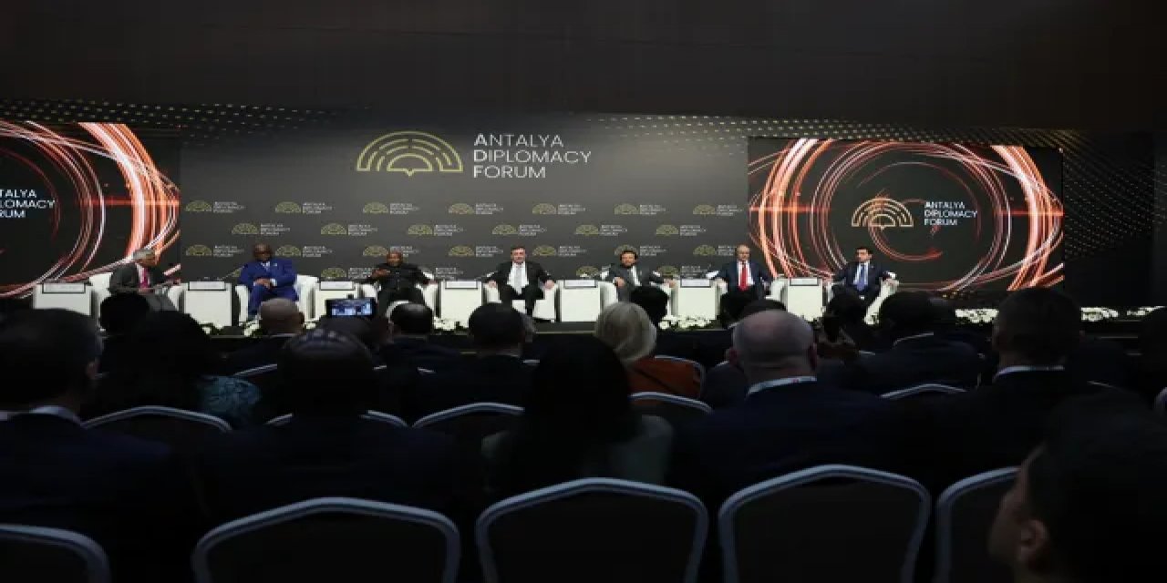 Cumhurbaşkanı Yardımcısı Yılmaz, Değişen Dünya Düzeninde Bölgesel Sahiplenmenin Rolü Paneli'nde Konuştu: