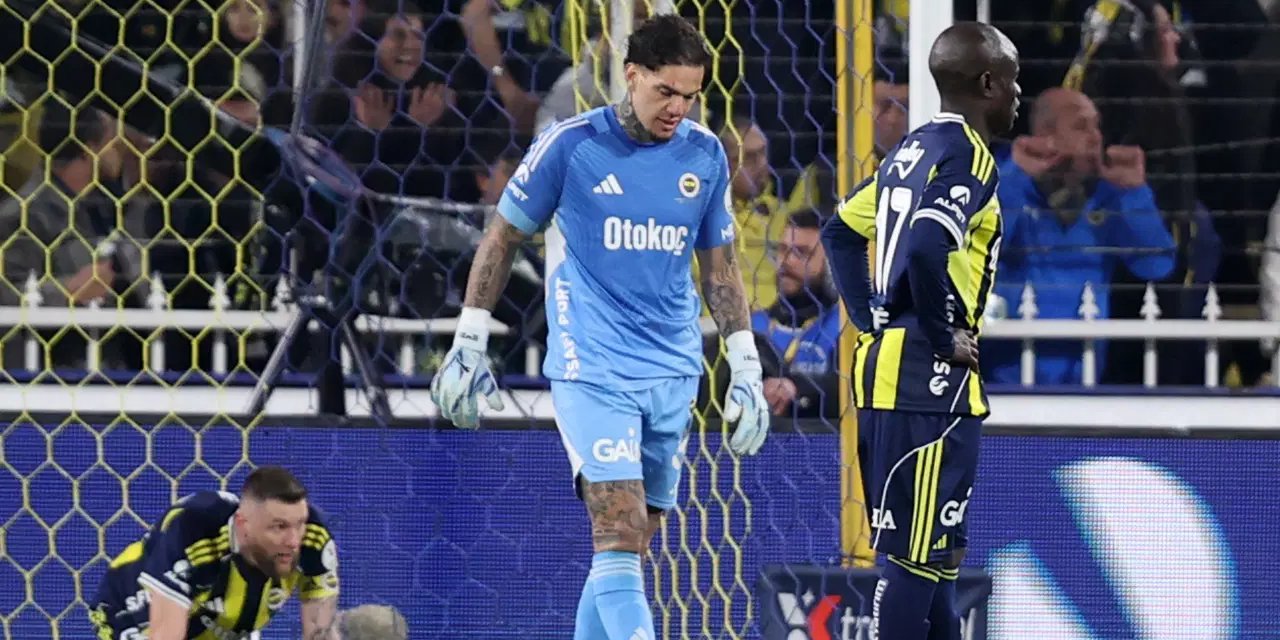 Fenerbahçe Tribünlerinden Ederson'a Tepki