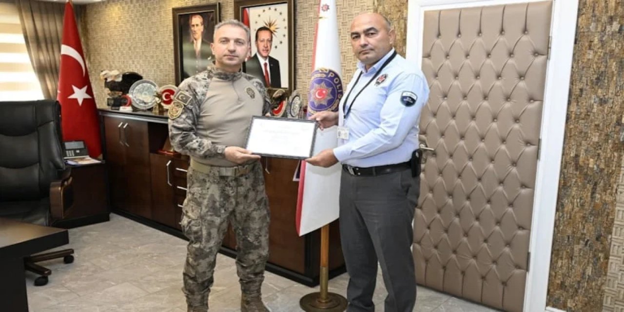 Amasya'da Dikkatli Güvenlik Görevlisi, 909 Bin Liralık Dolandırıcılığı Engelledi