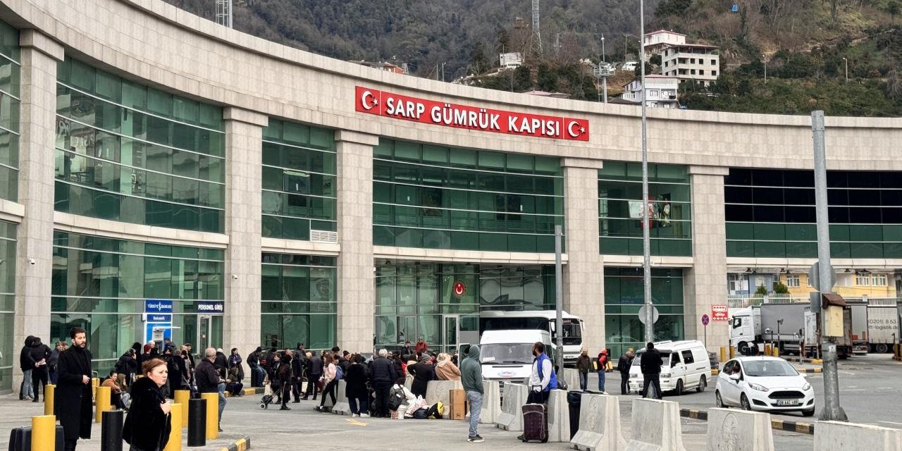 Sarp'tan 2026'nın İlk Çeyreğinde 1 Milyona Yakın Yolcu Geçti