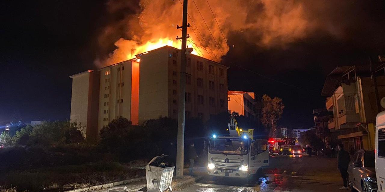 Aydın'da Lise Yurdunda Çıkan Yangın Kontrol Altına Alındı